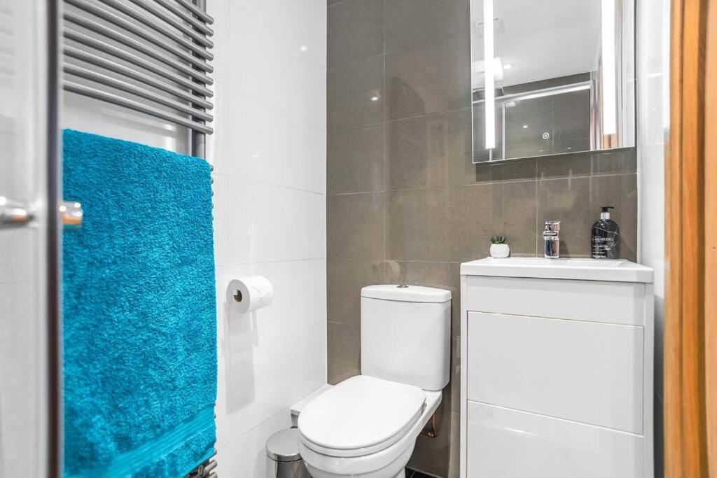 Isabel'S Wing! A Stunning 2 Bedroom Property Норвич Экстерьер фото